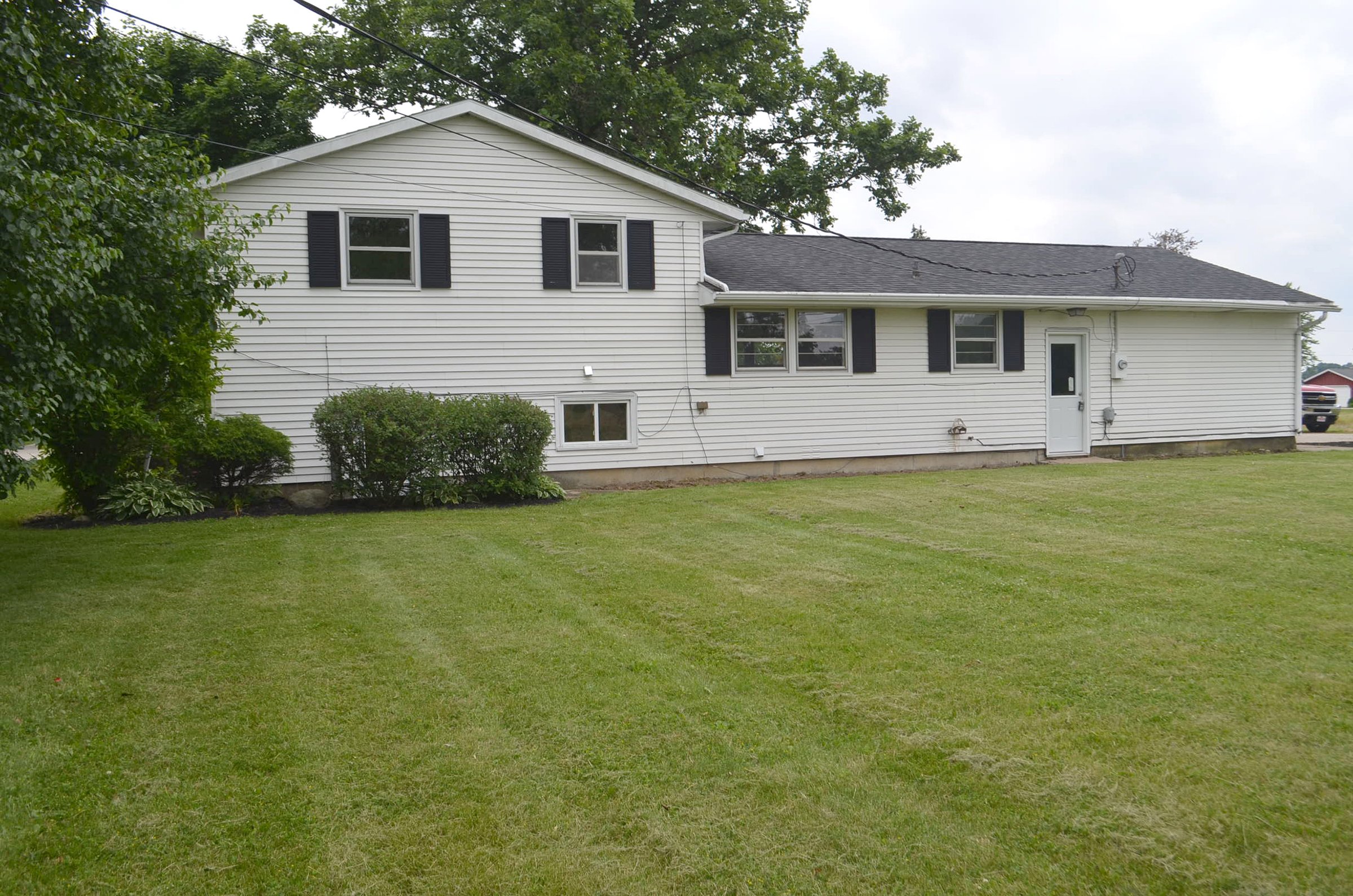Home in Van Wert County, Ohio - REAL ESTATE AUCTION OFFERED IN 1 TRACT IN VAN WERT COUNTY, OHIO